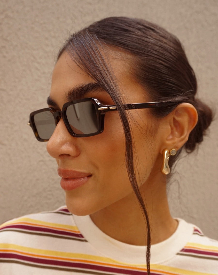 FENDI FE40174I 52C 51 SUNGLASSES
