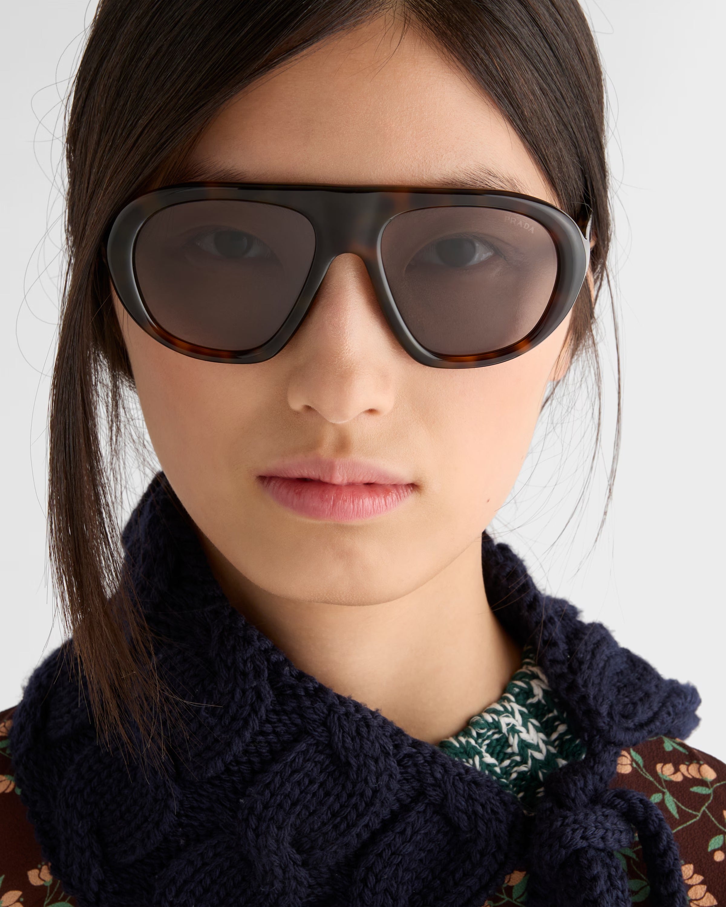 PRADA PRC05S 20D50Q 57 SUNGLASSES